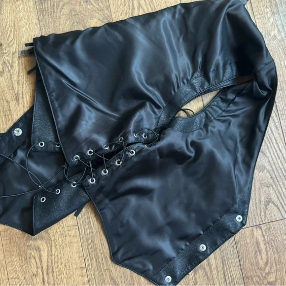 Urban Outfitters Modern Vegan Leather Fringe Biker / Western Cowgirl Floral Vest - Picture 4 of 4